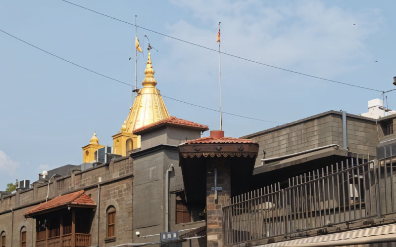 Hyderabad to Shirdi cab service